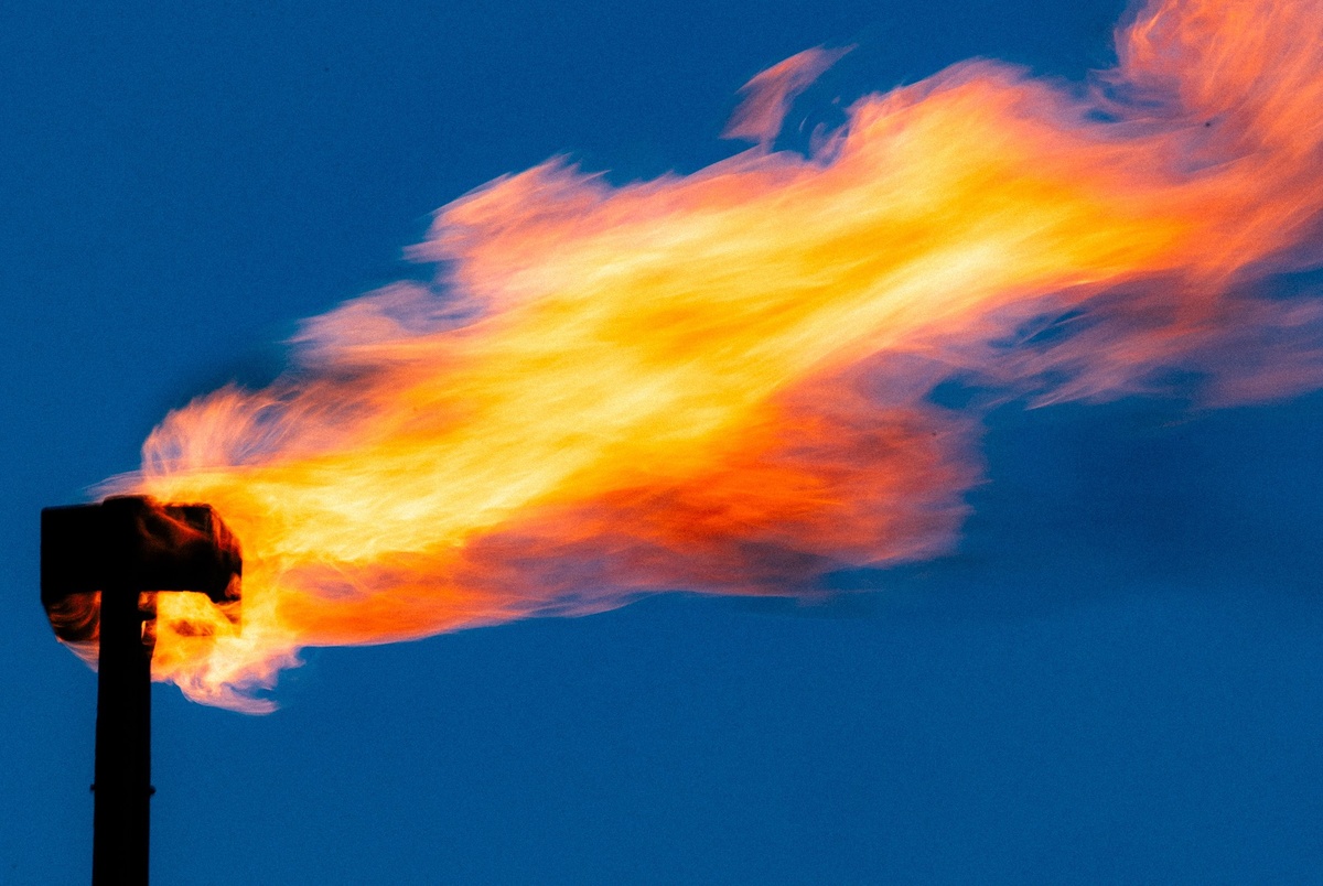 Texas says it’s strict on oil field emissions. New data shows it’s not.